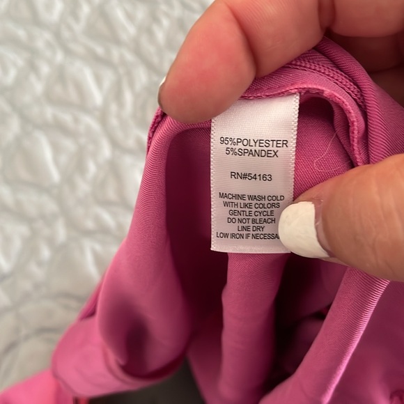 Mark, New York, Andrew Mark and WT right pink skirt size extra large - Picture 7 of 7